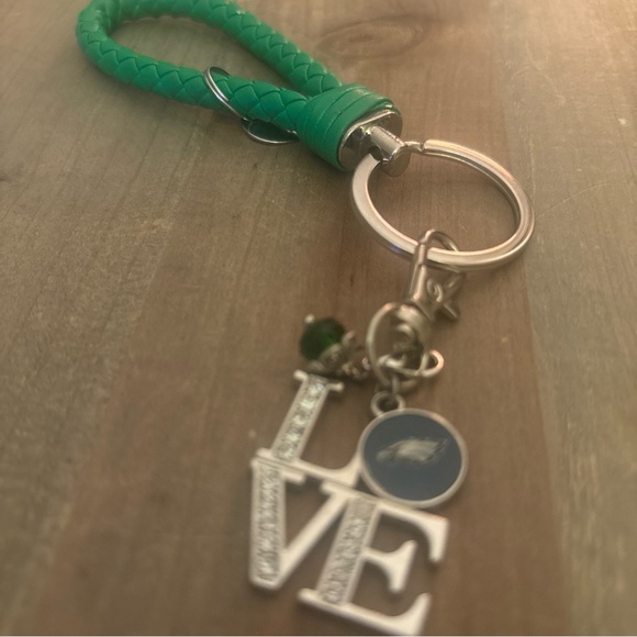 Philadelphia Eagles Keychain - Picture 4 of 4